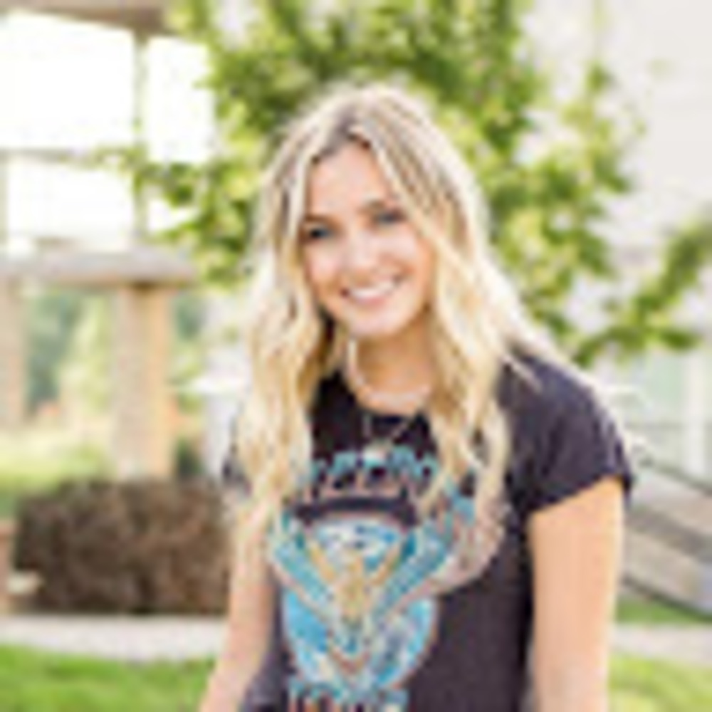 Meet your Posher, Mya